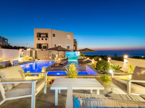 Talos Luxury Suites Apart-Hotel