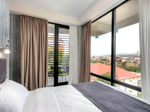 Brooch Boutique Hotel