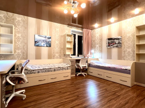 Квартира 3-комнатная Видовая Yarapartments на Набережной