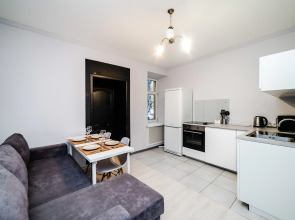 Апартаменты Жуковского 1/2/10 с2 (102)