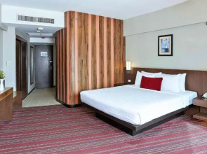 Отель Ambassador Bangkok Hotel