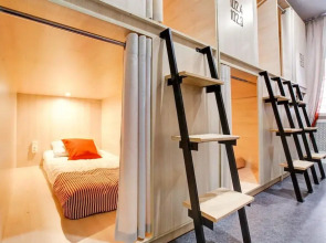 Отель Капсульный хостел Dad and Cat