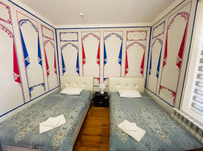 Отель Чор Минор 100 м до старого города с бесплатным кофе и разговорами по душам