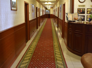 Отель София