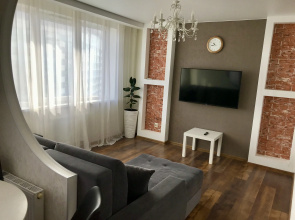 Yevrodvushka S Dizaynerskim Remontom I Panoramnym Vidom Na Polya I Shosse Flat