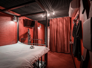 Квартира 18+ Красная Комната для Романтических Свиданий