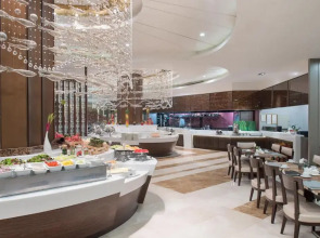 Отель The Berkeley Hotel Pratunam