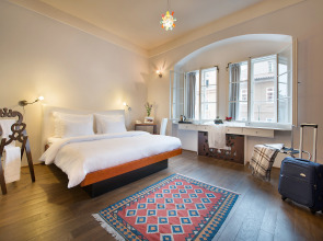 Отель Design Neruda