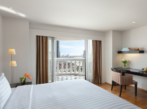 lebua at State Tower