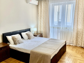 Uyutnaya Kvartira Na Gubina Flat