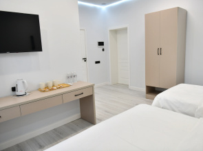 Отель QUT Hotel
