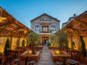 G’juhadoli Hotel