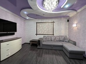 Ilne 2k, rjadom UVD, Zakonodatelnoe sobranie Flat