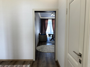 Аппартаменты "Эленика" двухкомнатная квартира в Махачкале с видом на озеро и мечеть