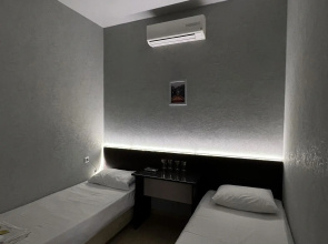 Avrora Hotel