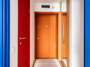 Квартира Гуашь Художника с видом на город