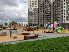 Квартира Уютная 2х комнатная у метро Нагорная