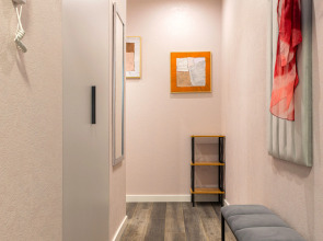 Квартира Дизайнерская Студия на Три Окна Feel At Home у Невского Проспекта