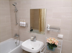 Квартира на Азина 25