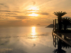 Отель Best Western Premier Marvella Nha Trang