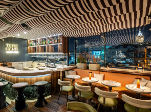 Momento Golden Horn Hotel