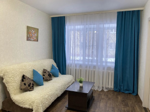 Апартаменты Уютная 2х-комнатная квартира в центре гоpода рядом с набережной