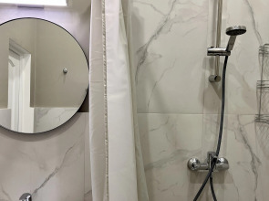 Апартаменты Серебрянический 5