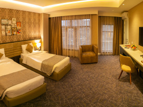 Отель Parkway Inn Hotel & Spa