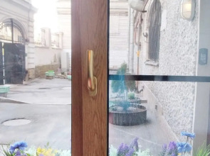 Студии у Эрмитажа с кодовым доступом и отдельным входом 1