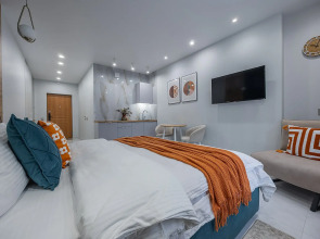 Апартаменты на Славянской 35/1 в Центре города Сова-Дом