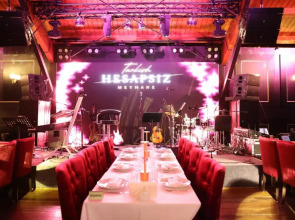 Отель Dubai Marine Beach Resort & Spa