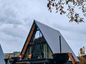 A-Freym S Panoramnym Ostekleniem I Terrasoy Chalet