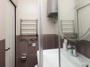 Апартаменты Байрес 365/3