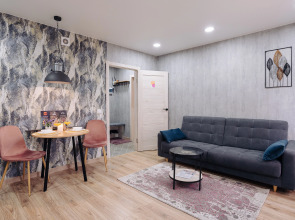 Апартаменты 9 ночей на Гражданской 3