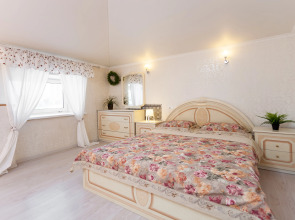 Апартаменты SUNVILLES на Бутлерова