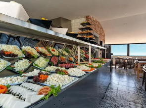 Отель Interstar