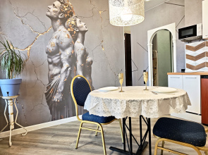 Lyuks S Dzhakuzi V Tsentre Goroda Flat