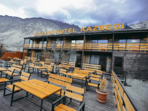 Wooden Hotel Kazbegi
