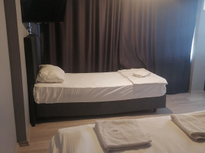 Отель Opera Wall Suite