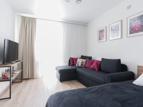 Апартаменты У нaс лучше, чeм дoма Sanset Героев Донбаса 10 кв 274