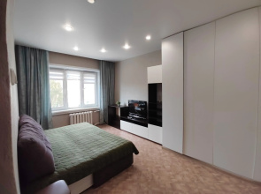 Ryadom S Aeroportom Flat