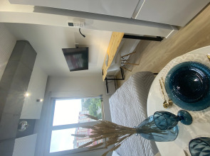 Уютная студия в Aura, Море