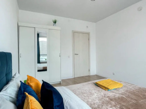 Апартаменты Sunny Days Apartment Оранж Парк 13