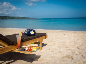 Отель FOX Jimbaran Beach