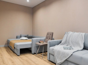 Квартира Двухкомнатная квартира возле центральной больницы