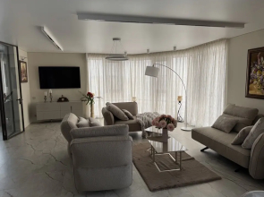 Shikarnaya V Tsentre Goroda Penza Flat