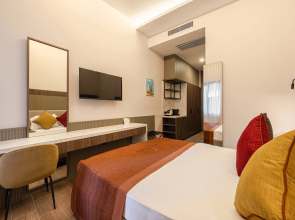 Отель Mira Inn Lara