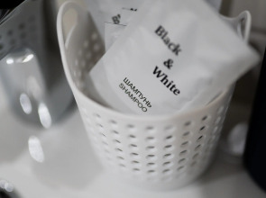 Отель Двенадцать