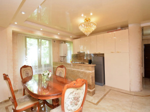 Perte House on Pushkin 43 Apartments