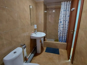 Меблированные комнаты Лимон на Есенина